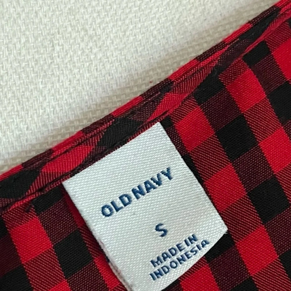 Old Navy • Red Gingham Plaid Wrap Blouse Top - Picture 6 of 7